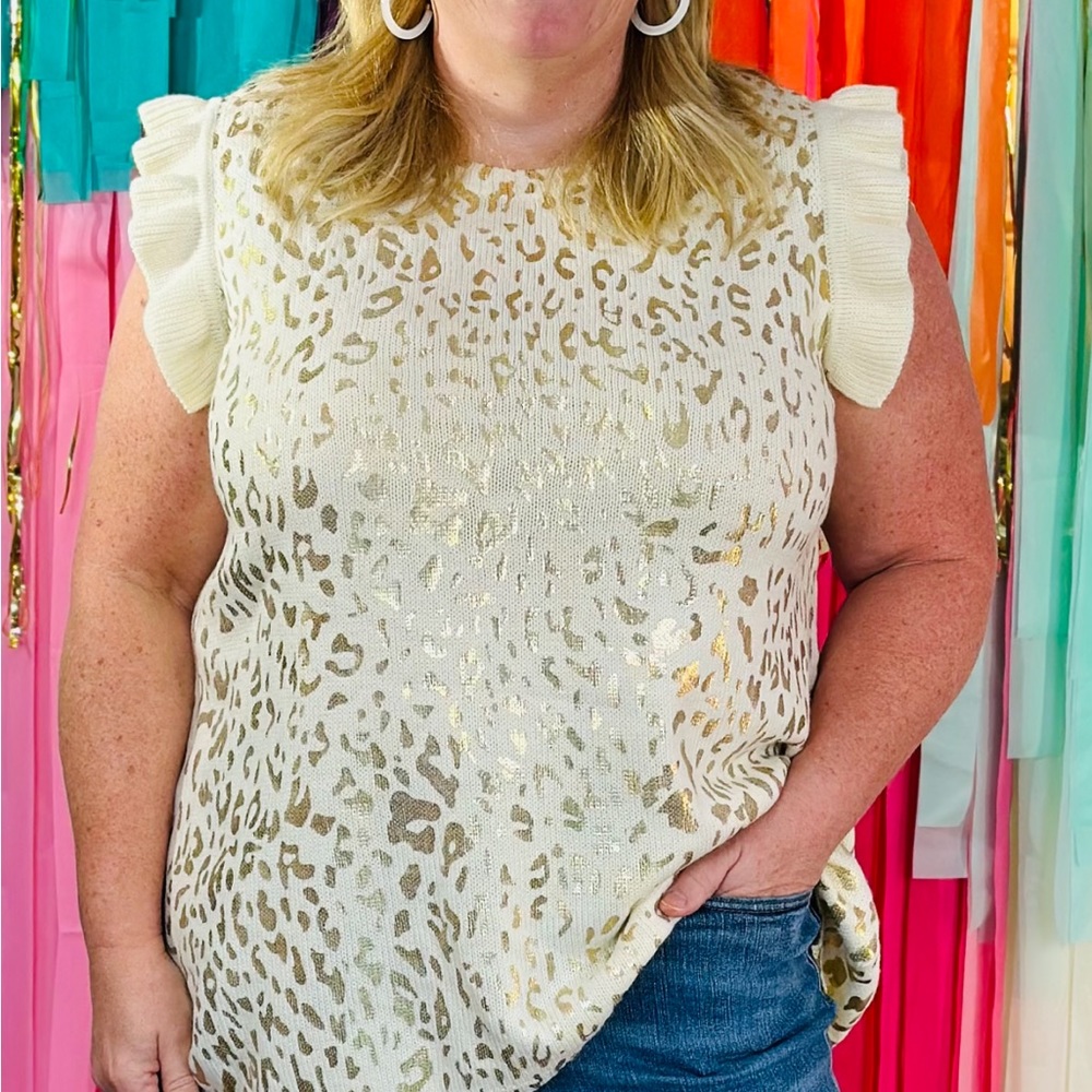 NWT Plus leopard gold sweater top